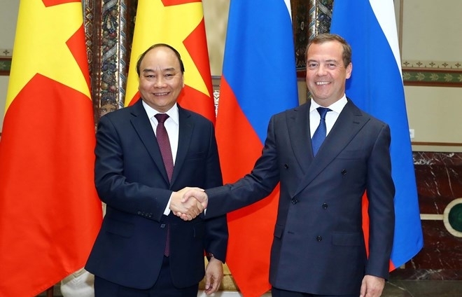 Vietnamese, Russian PMs hold talks in Moscow