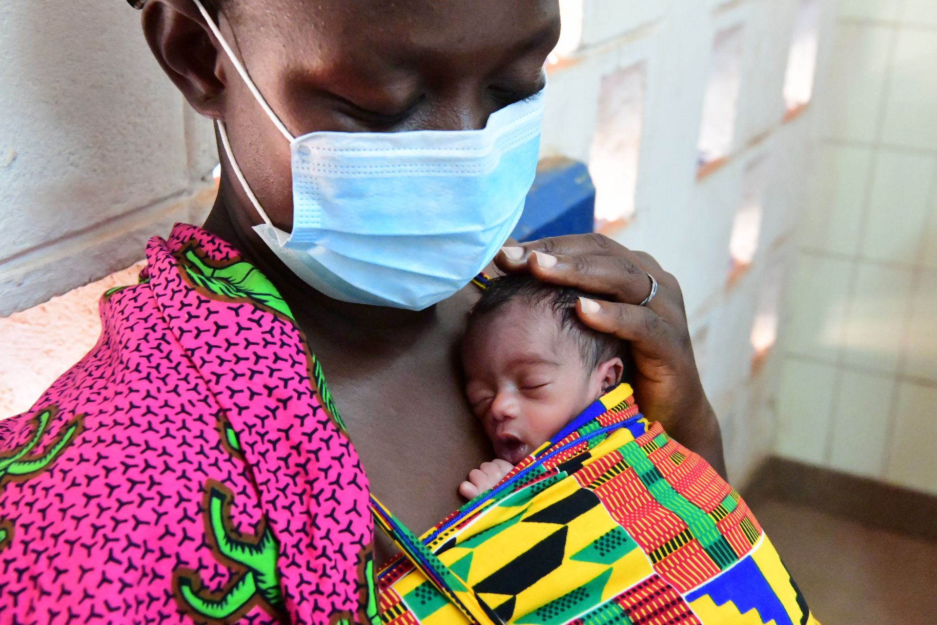 unicef calls on to maintain lifesaving services for pregnant women and newborns amid covid 19 pandemic