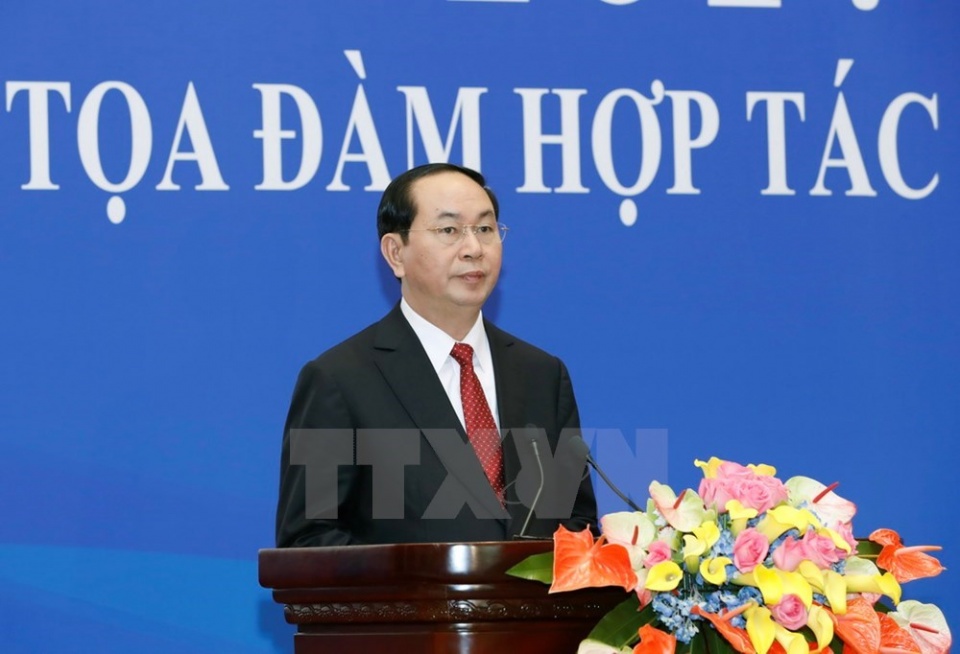 president attends vietnam china economic trade cooperation seminar