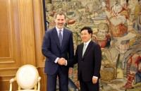 pm vietnam wants to further trade investment ties with spain