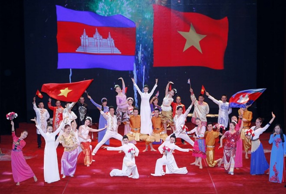 grand ceremony marks 50 years of vietnam cambodia diplomatic ties
