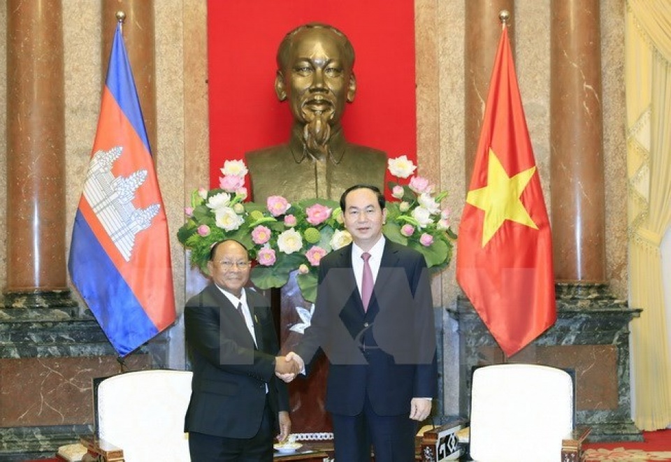president hails cambodian na presidents visit