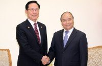 deputy defence minister receives us assistant secretary of defence