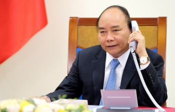 Vietnamese, Danish PMs hold telephone talks