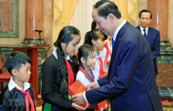 President commends disadvantaged students with high academic results