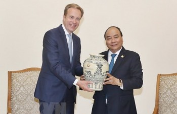 PM asks for WEF’s support to promote Vietnam’s images