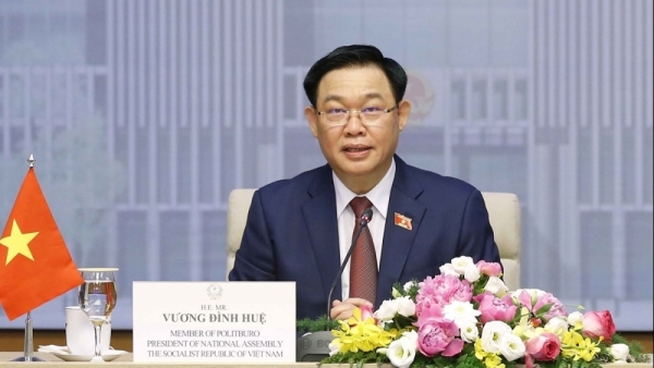 NA Chairman Vuong Dinh Hue holds online talks with Cambodian counterpart