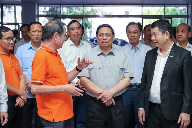 Prime Minister Pham Minh Chinh visits FPT City. (Photo: VGP News)