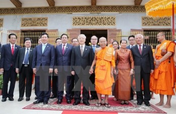 Party chief visits Cambodia’s top Buddhist monks in Phnom Penh