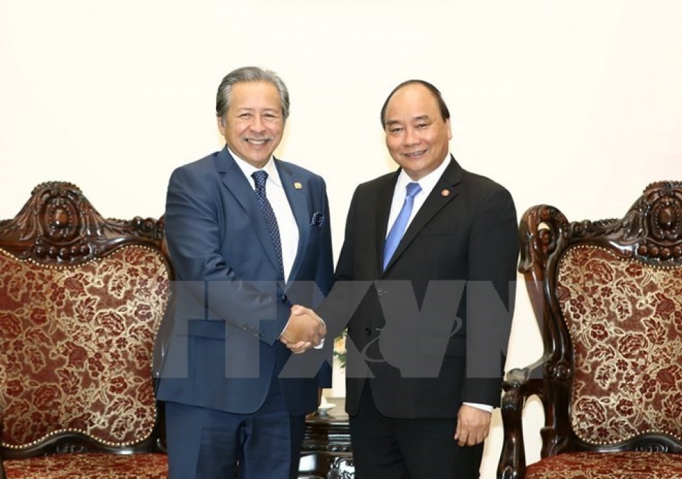 prime minister receives malaysian foreign minister