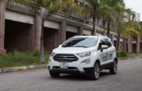 contracts for nearly 900 automobiles signed at vietnam motor show