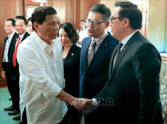 vietnamese party delegation visits philippines