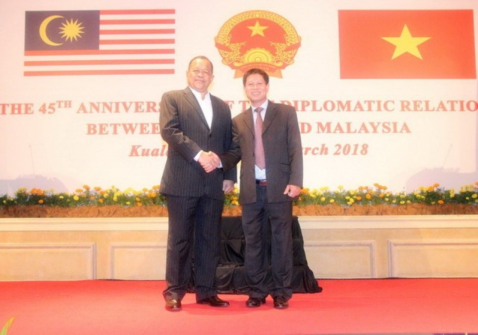 vietnam malaysia enjoy thriving relations