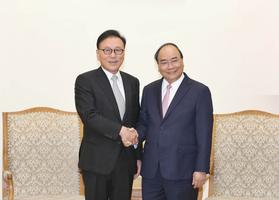 honorary diplomat asked to help bolster korean investment in vn