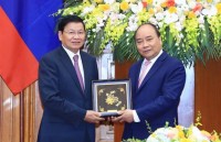 prime minister nguyen xuan phuc receives cambodian counterpart