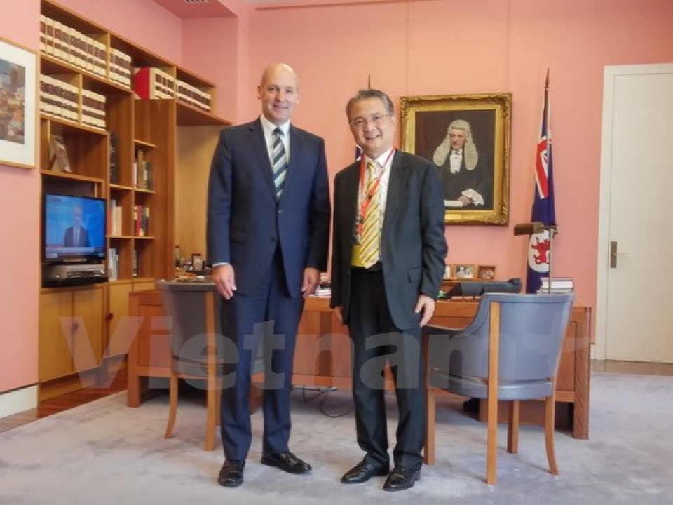 australian senate speaker delights at progress of ties with vietnam