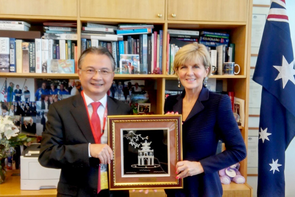 vietnam australia strive to lift bilateral ties to new height