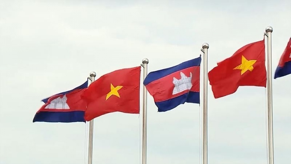vietnam cambodia trade and investment forum opens