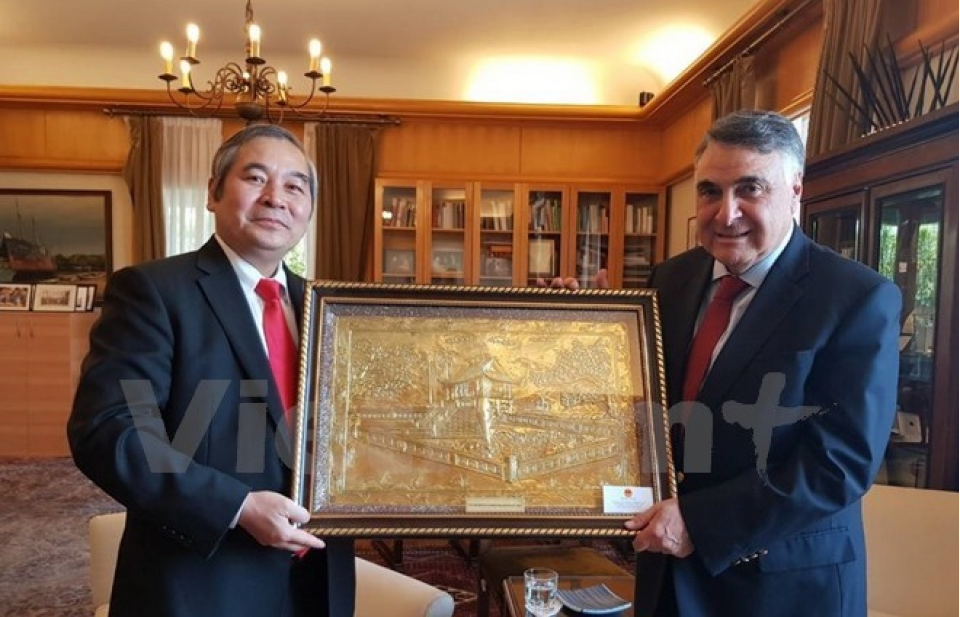 Ambassador presented with Grand Cross Order of Merit of Chile