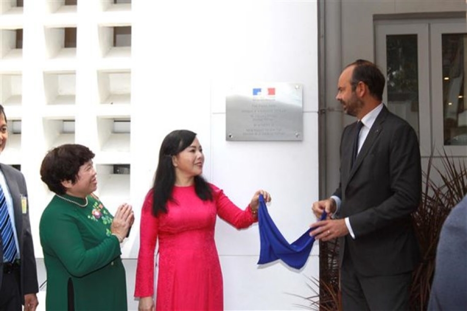 french pm attends inauguration of french medical centre in hcm city