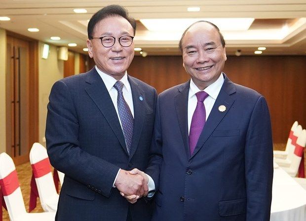 prime minister receives vietnams honorary consul general in rok