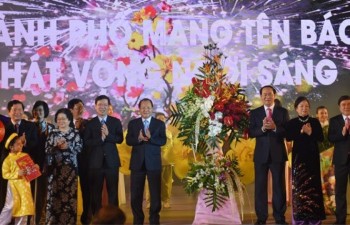 Programme welcomes back Overseas Vietnamese for Tet