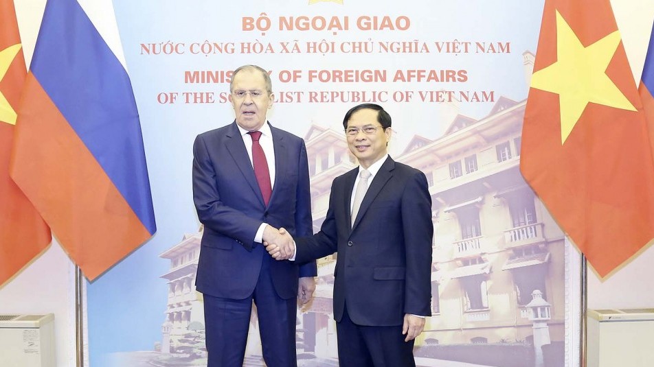 Foreign Minister Bui Thanh Son receives Russian Foreign Minister Sergey Lavrov
