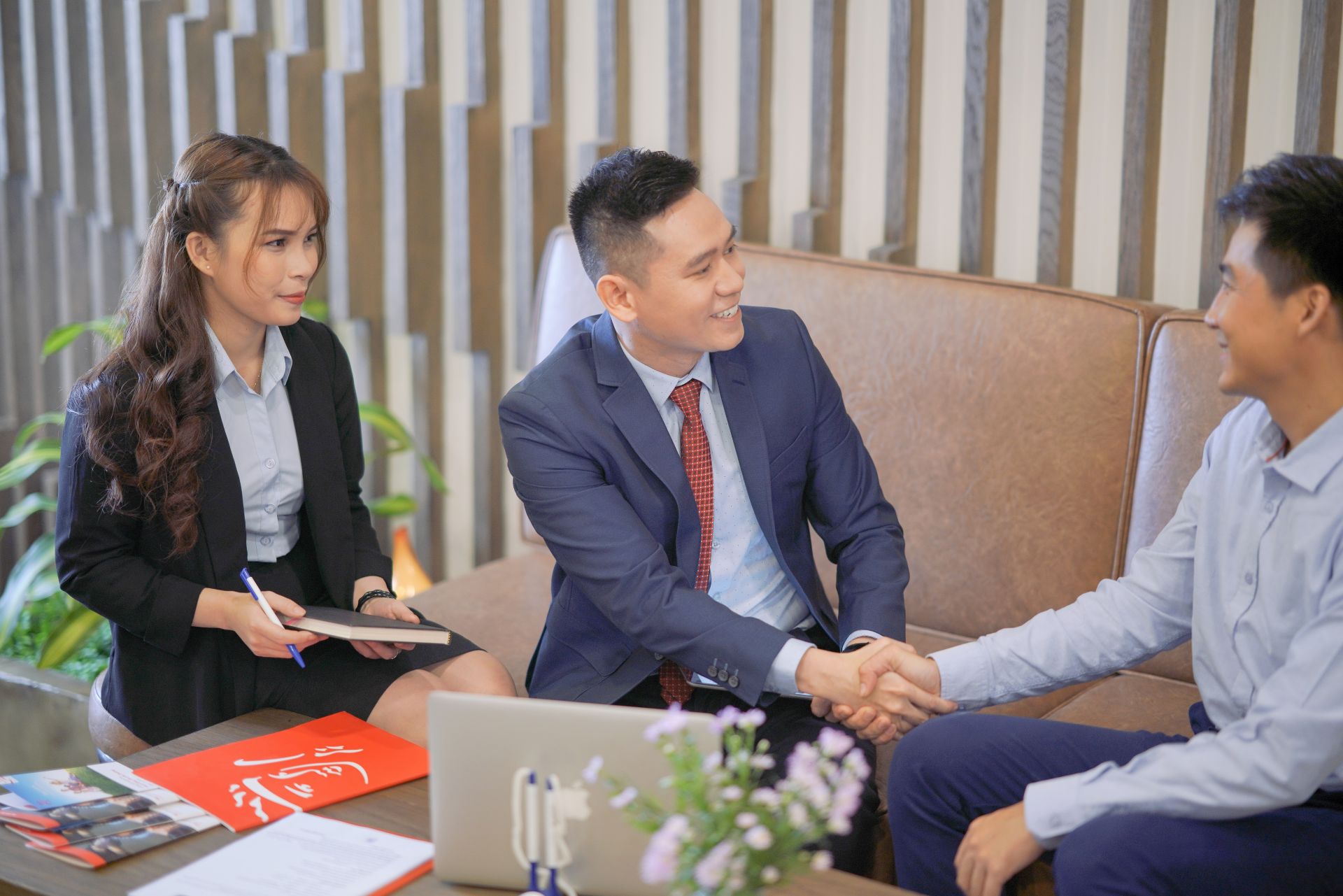 prudential vietnam and seabank establish exclusive bancassurance partnership