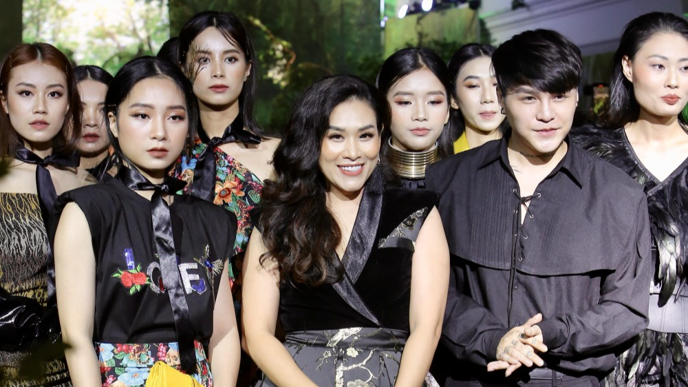 NTK Nguyễn Duy An cùng ST Fashion và người mẫu tham gia chương trình.
