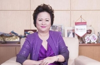 madame nguyen thi nga chairman of brg group honored with woman of impact award