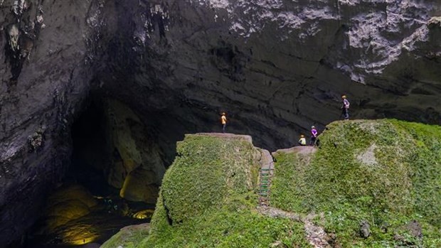 Son Doong cave adventure tour fully booked for 2022. (Photo: VNA)