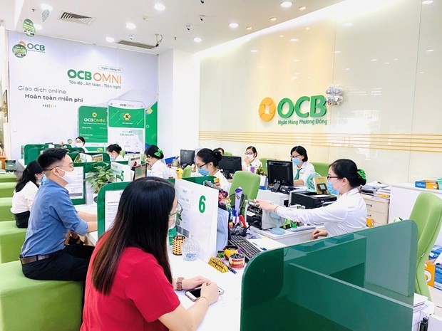 Vietnamese banks expect to sell more shares to foreign investors in 2022.  (Photo: VNA)