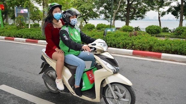 Motorbike taxi services returns in Ha Noi