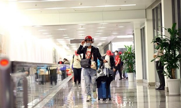 Passengers at Noi Bai international airport (Photo: VNA)
