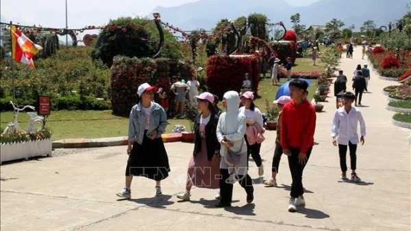 Vietnam among countries to receive China's group tours from March 15