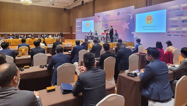 Senior US officials and representatives of large US corporations attend the summit. (Photo: Vietnamnet)