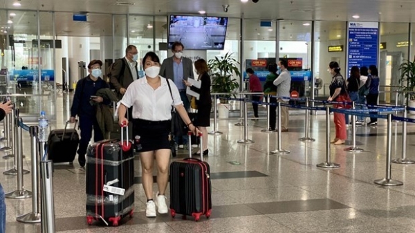 Viet Nam fully reopens borders to int'l tourists after pandemic hiatus