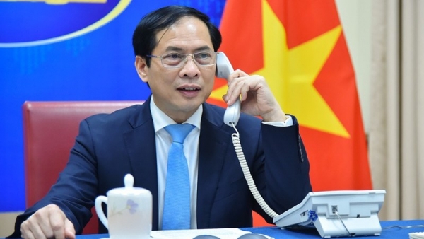 Viet Nam calls on sides to ease tensions in Ukraine