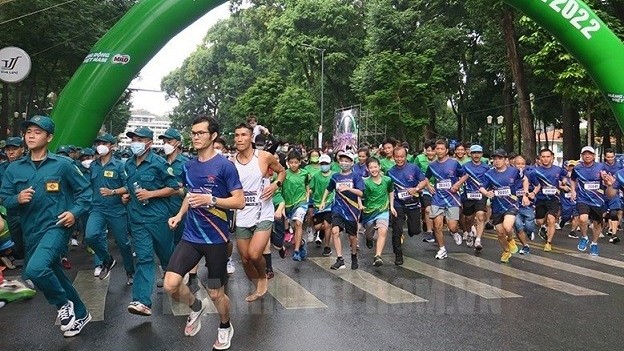 Tens of thousands people nationwide join Olympic Run Day events