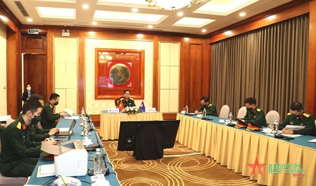 The Vietnamese delegation attends the meetings via videoconference. (Photo: qdnd.vn)