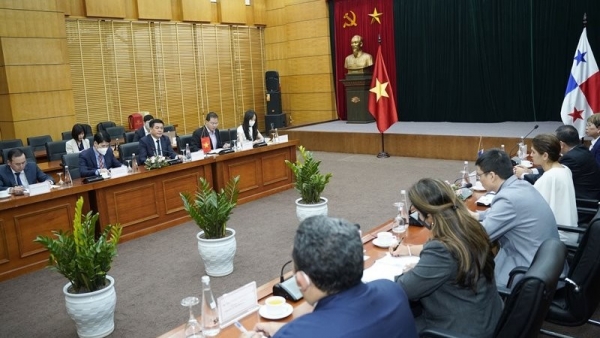 Viet Nam, Panama hold substantial cooperation potential: ministers