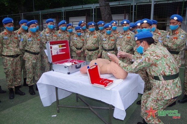 Members of Level-2 Field Hospital No. 4 in a training session. (Photo: VNA)