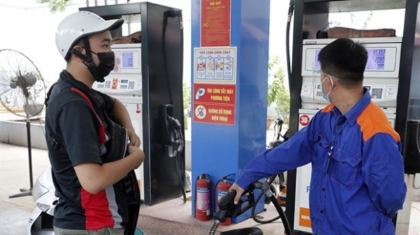 Ministry proposes reducing tax for imported petrol