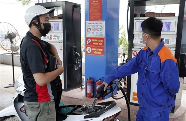 Petrol imported under the MFN tariff has accounted for a negligible proportion of the total petrol consumption on the domestic market (Photo: VNA)
