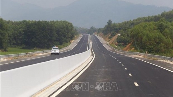Laos to develop expressway linking Houaphanh with Viet Nam