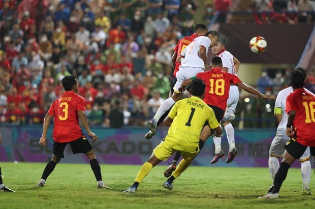 Ho Thanh Minh scores a header goal in the 63th minute, securing a 2-0 win for Viet Nam. (Photo: VNA)