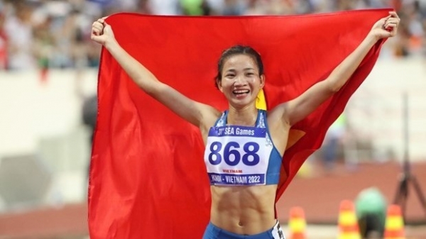 Vietnamese runner makes gold hat-trick at SEA Games
