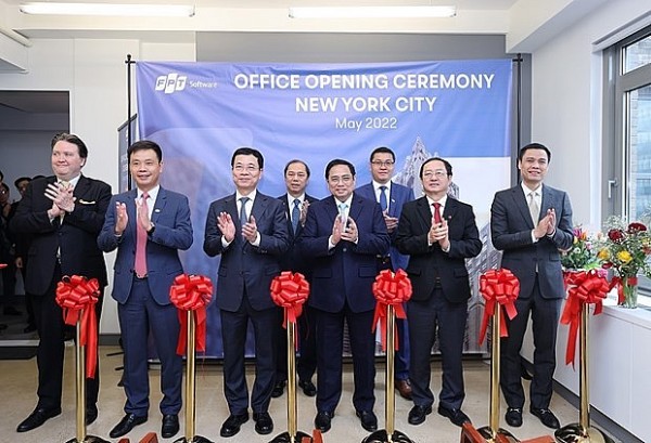 PM attends opening ceremony of FPT Software's second office in New York