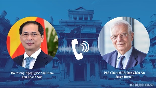 Minister of Foreign Affairs Bui Thanh Son (left) holds phone talks with Vice President of the European Commission (EC) and EU High Representative for Foreign Affairs and Security Policy Josep Borrell. (Photo: baoquocte.vn) 