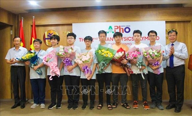 The winning Vietnamese contestants. (Photo: VNA)